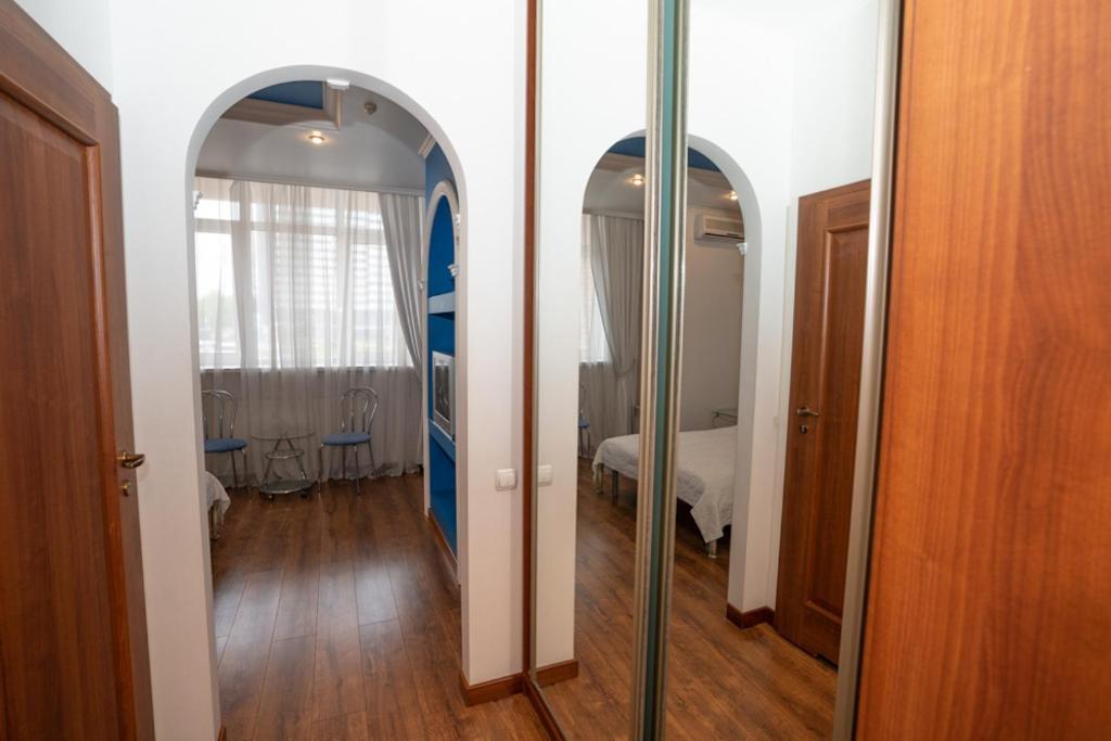 Hotel Piano Kiev Buitenkant foto