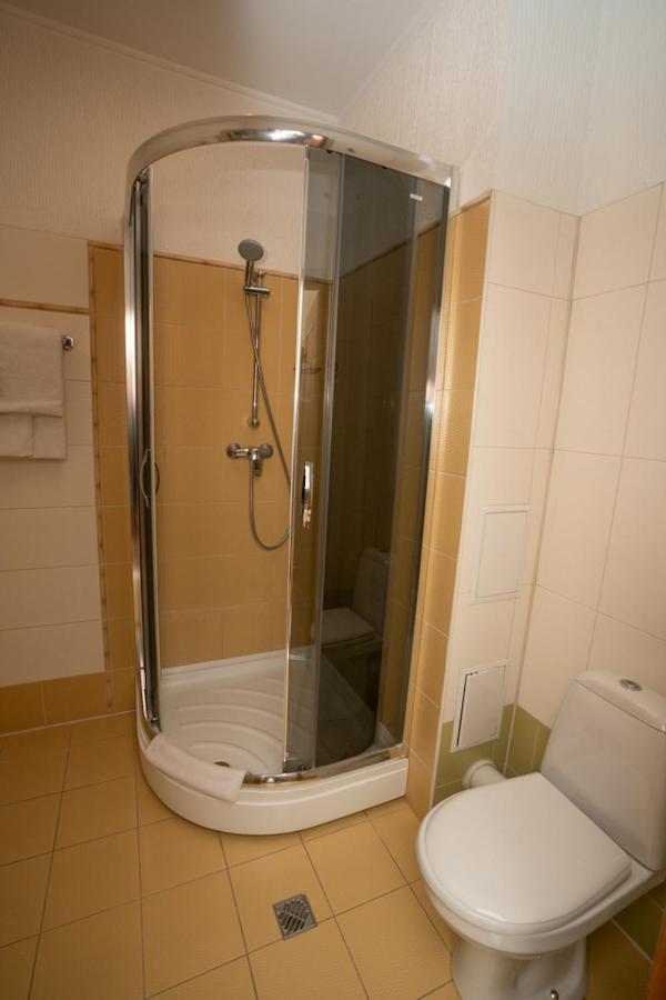 Hotel Piano Kiev Buitenkant foto