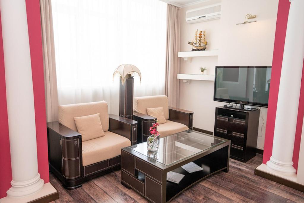 Hotel Piano Kiev Buitenkant foto
